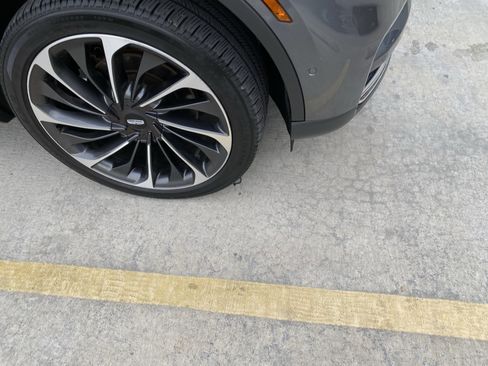 Used 2024 Lincoln Aviator Reserve w/ Equipment Group 201A image 4