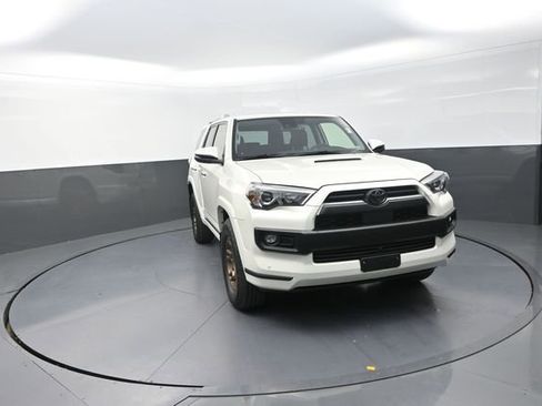 Used 2023 Toyota 4Runner Limited AWD/4WD image 35