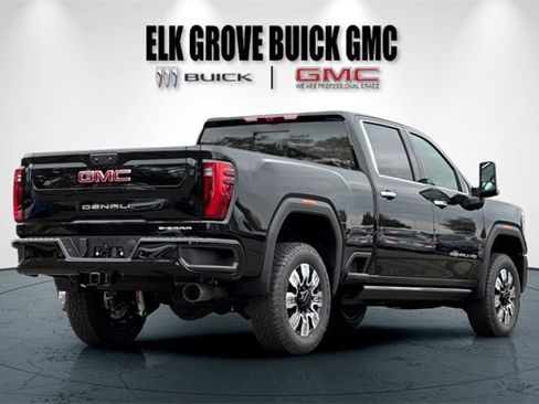 New 2026 GMC Sierra 2500 Denali w/ Denali Reserve Package image 4