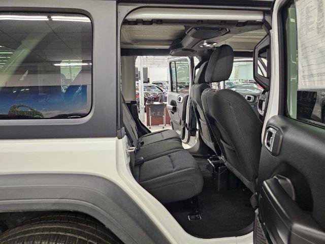 Used 2020 Jeep Wrangler Unlimited Sport S AWD/4WD image 32