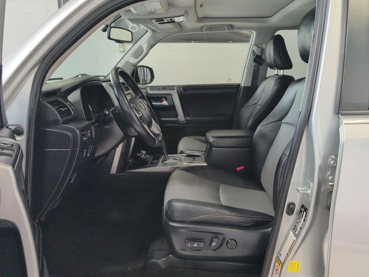 Used 2015 Toyota 4Runner SR5 Premium AWD/4WD image 9