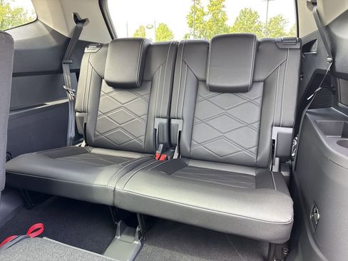 New 2026 Volkswagen Atlas SE image 15