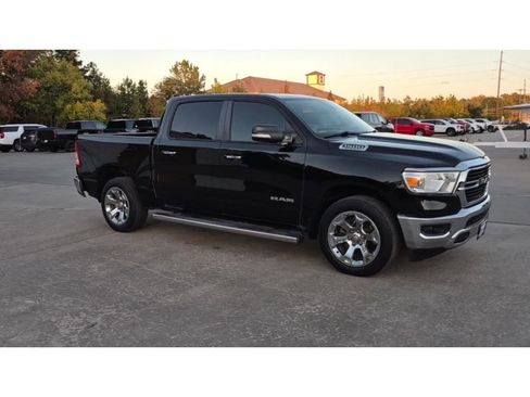 Used 2019 RAM 1500 Big Horn image 2
