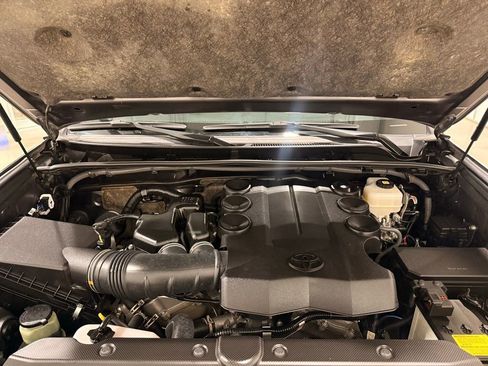 Used 2023 Toyota 4Runner SR5 Premium w/ Moonroof Package image 11