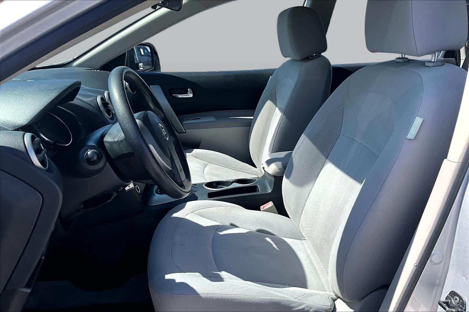 Used 2011 Nissan Rogue S FWD image 7
