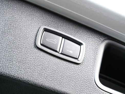 New 2026 Porsche Macan S image 33