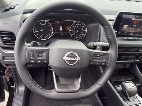 New 2026 Nissan Rogue SV AWD/4WD image 15