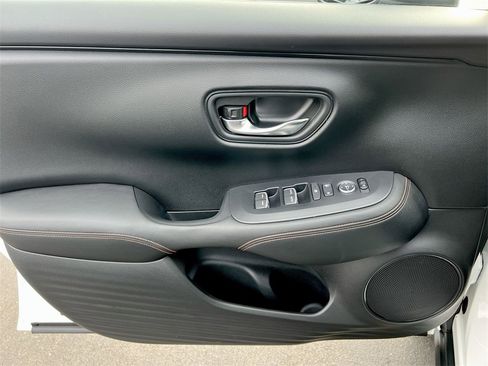 Used 2024 Honda HR-V Sport image 19