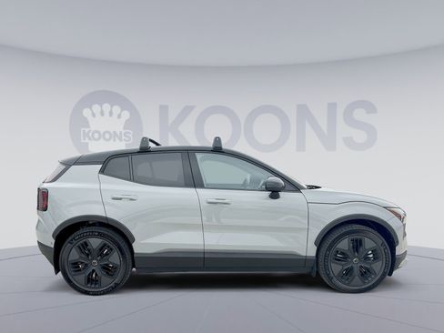New 2026 Volvo EX30 Cross Country Ultra image 8
