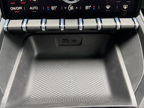 New 2026 GMC Terrain AT4 w/ Technology Package II image 21