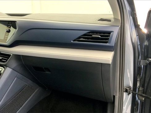 Used 2024 Volkswagen Taos SE image 16