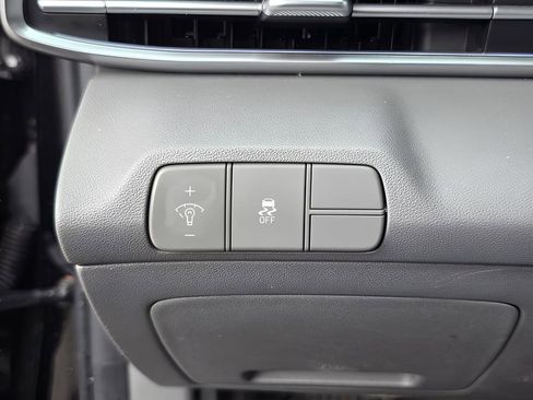 Certified 2024 Hyundai Elantra SEL w/ Convenience Package FWD image 23