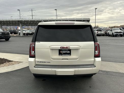 Used 2015 GMC Yukon XL SLT image 28
