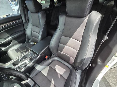 Used 2019 Honda Accord Sport image 12