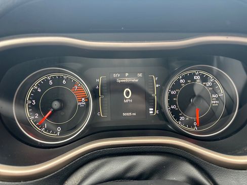 Used 2016 Jeep Cherokee Sport AWD/4WD image 24