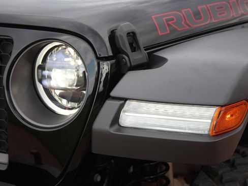 Used 2023 Jeep Gladiator Rubicon w/ LED Lighting Group AWD/4WD image 5