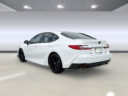Used 2025 Toyota Camry SE w/ Multimedia Upgrade Package FWD image 3