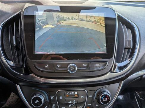 Used 2018 Chevrolet Volt Premier w/ Driver Confidence Package image 14