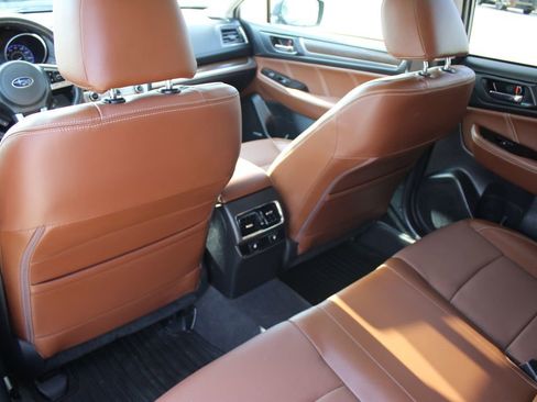 Used 2017 Subaru Outback 3.6R Touring w/ Popular Package #5A image 27