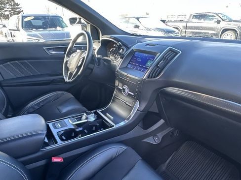 Used 2019 Ford Edge ST w/ Convenience Package image 17