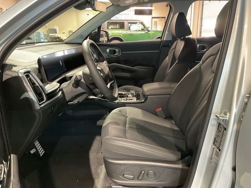 New 2026 Kia Sorento SX image 9