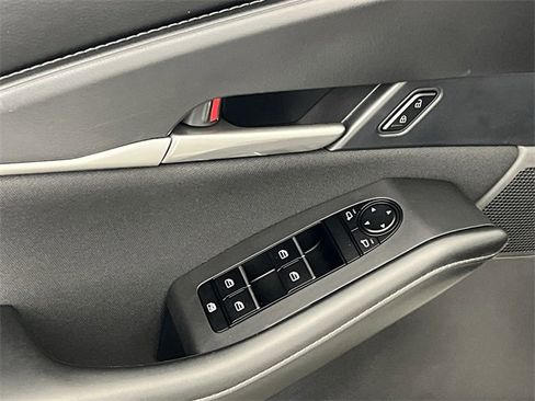 Used 2024 MAZDA CX-30 AWD 2.5 S image 13