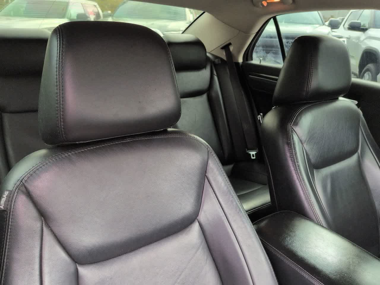 Used 2019 Chrysler 300 Touring L w/ Quick Order Package 22F RWD image 7