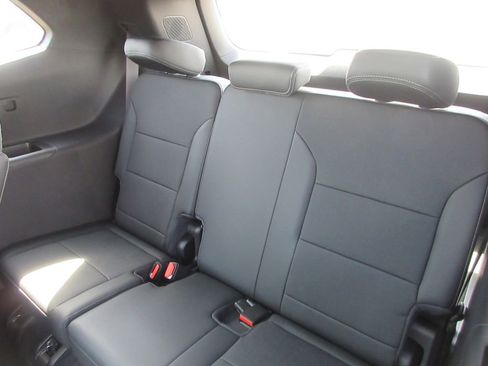 New 2026 Buick Enclave Preferred image 16