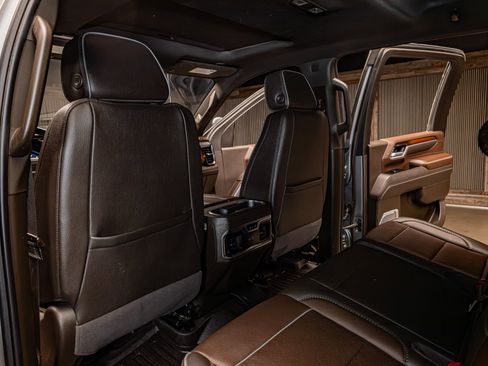 Used 2025 GMC Sierra 2500 Denali w/ Denali Reserve Package image 25