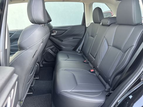 Certified 2023 Subaru Forester Touring AWD/4WD image 30