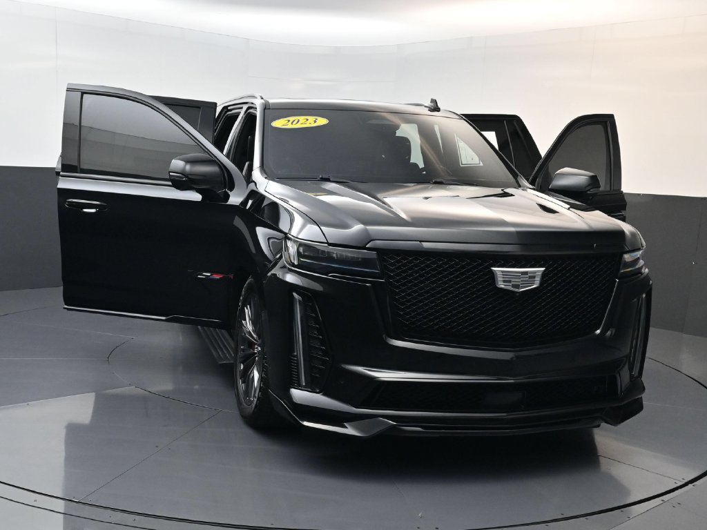 Used 2023 Cadillac Escalade V w/ LPO, ONYX Package AWD/4WD image 37