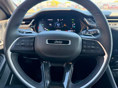 Used 2024 Jeep Grand Cherokee Trailhawk AWD/4WD image 16