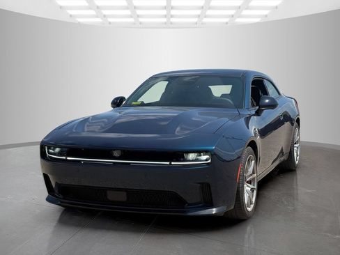 Used 2024 Dodge Charger Daytona Scat Pack w/ Plus Group AWD/4WD image 7