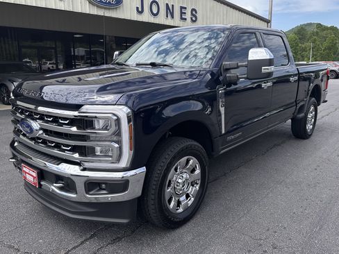 Certified 2024 Ford F250 Lariat w/ Lariat Ultimate Package AWD/4WD image 2