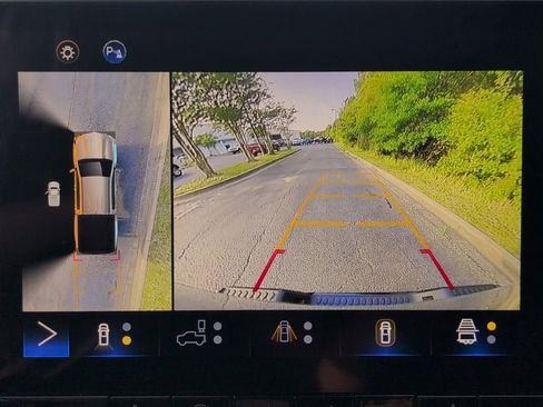 Certified 2024 Chevrolet Colorado Z71 w/ Z71 Convenience Package 2 image 19