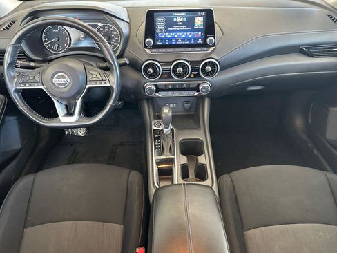 Certified 2023 Nissan Sentra SV FWD image 13