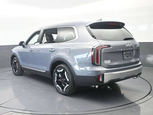 Used 2024 Kia Telluride EX AWD/4WD image 4