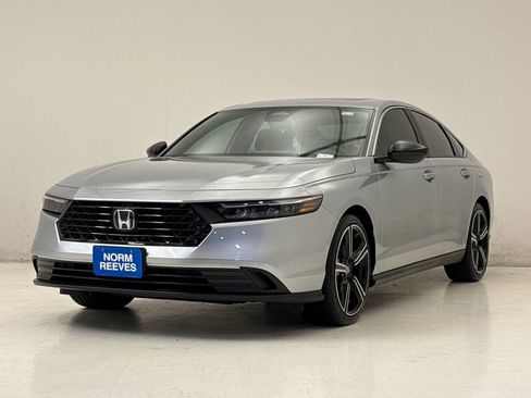 Certified 2025 Honda Accord Sport image 2