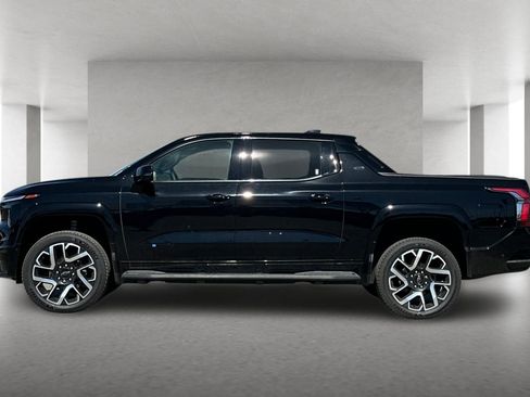 Used 2024 Chevrolet Silverado EV RST image 7