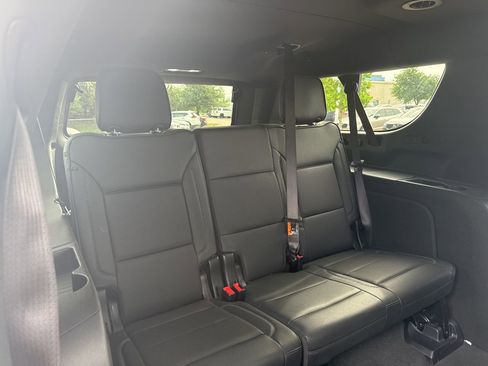 Used 2025 GMC Yukon XL Denali image 17