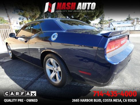 Used 2014 Dodge Challenger R/T RWD image 10