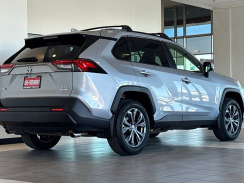 Certified 2022 Toyota RAV4 XLE Premium AWD/4WD image 4