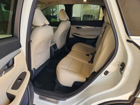 Used 2020 INFINITI QX50 Luxe w/ Navigation Package image 27