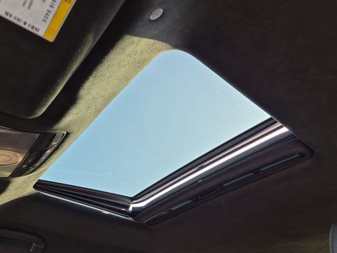 Used 2023 Mercedes-Benz G 550 image 19