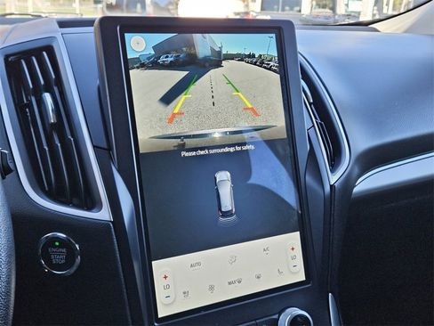 Used 2022 Ford Edge SEL w/ Convenience Package image 22