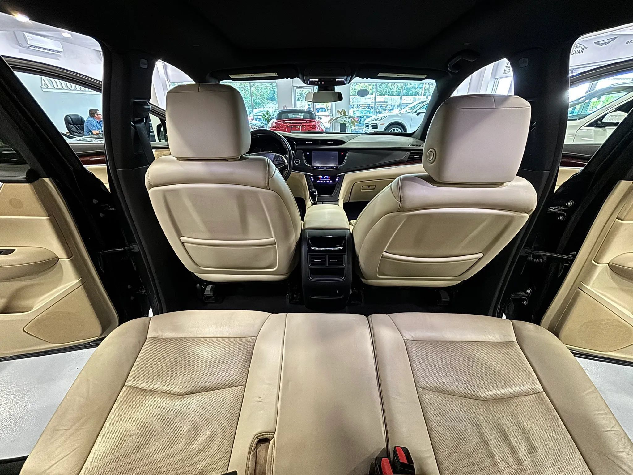 Used 2018 Cadillac XT5 Premium Luxury FWD image 47