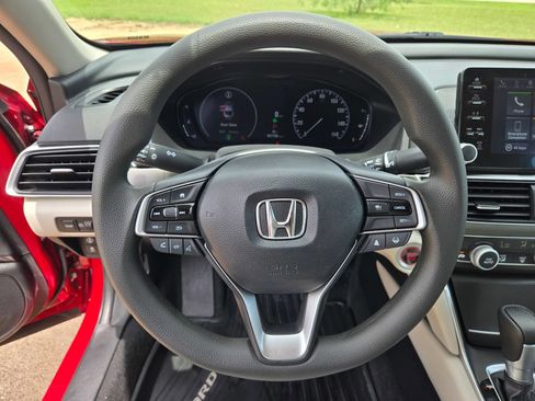 Used 2022 Honda Accord LX image 11