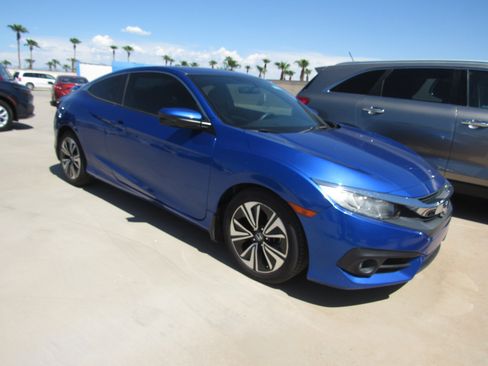 Used 2016 Honda Civic EX-T image 2
