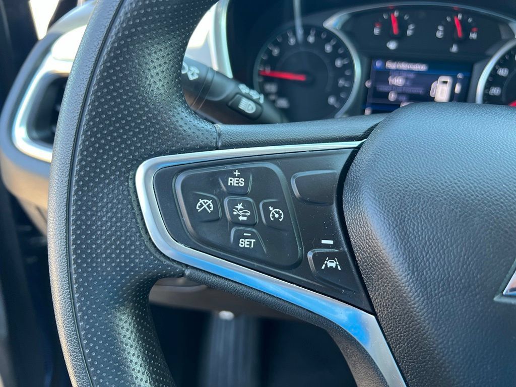 Used 2022 Chevrolet Equinox LT FWD image 37