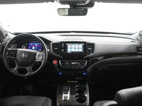 Used 2021 Honda Pilot Touring image 13